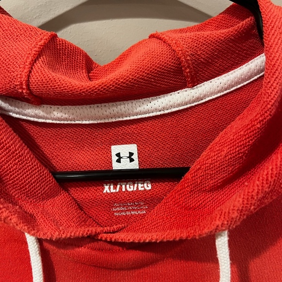 Under Armour Sweatshirt - Picture 2 of 4